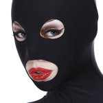 Masken mit �ffnungen erlauben Sicht und gew�hren ausreichende Luftzufuhr